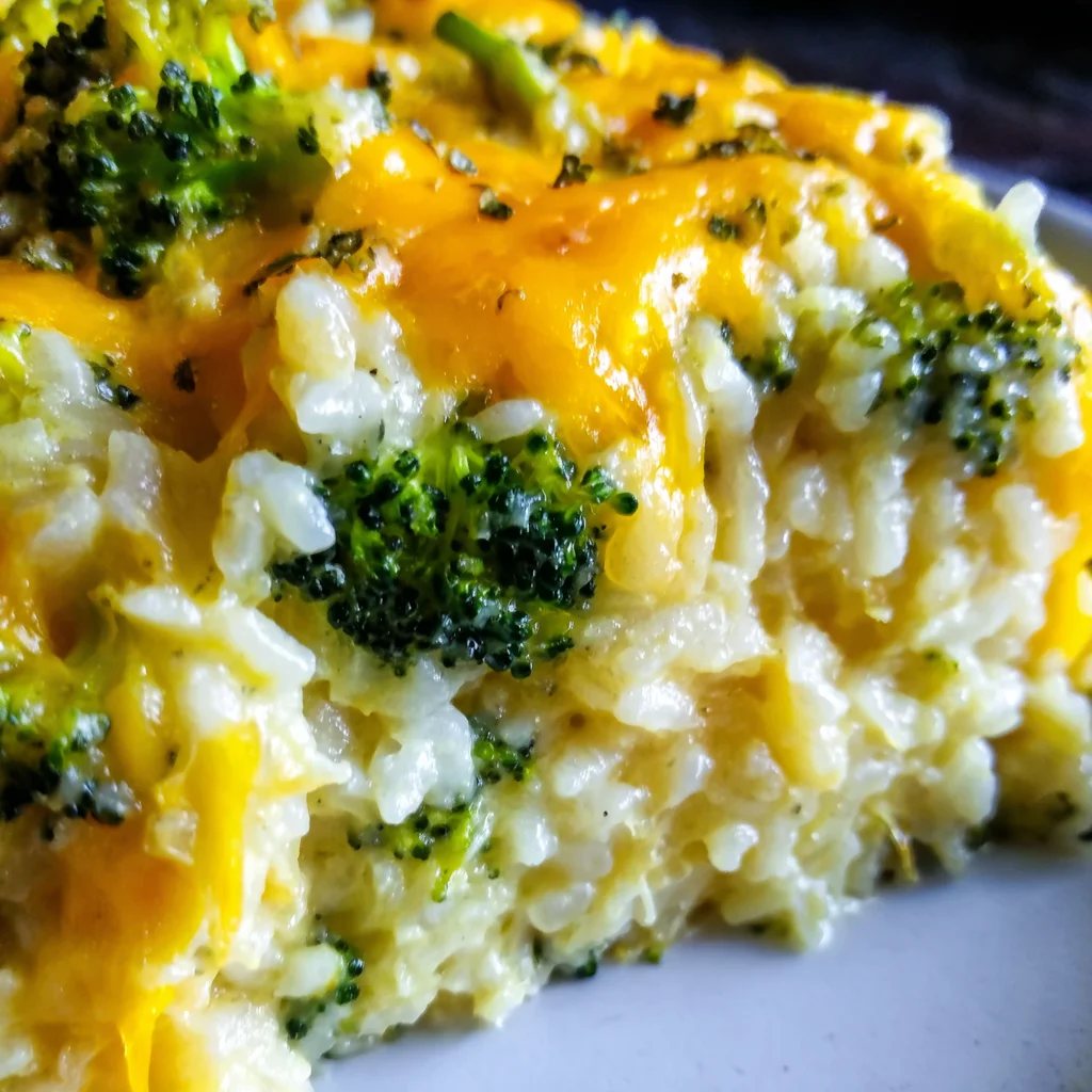 Broccoli Cheese Rice Casserole: A Creamy, Cheesy Comfort Food Classic